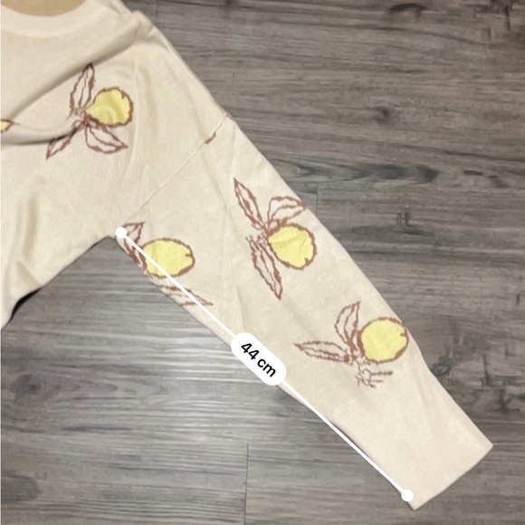 NWT Ricki’s Ladies XXL Lemon Print Crewneck Sweater - Picture 14 of 16